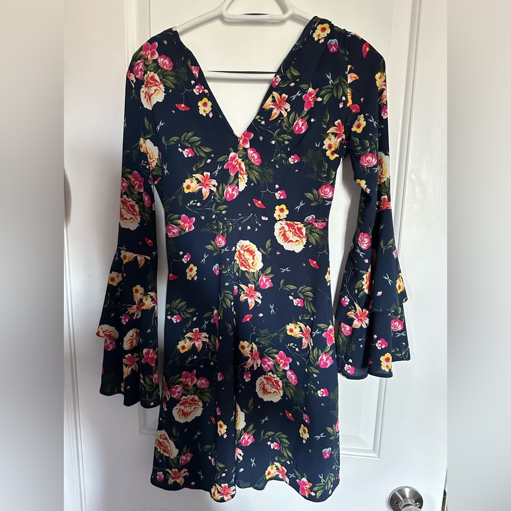 Short floral dress - 5 for $25 for items marked with ⭐️